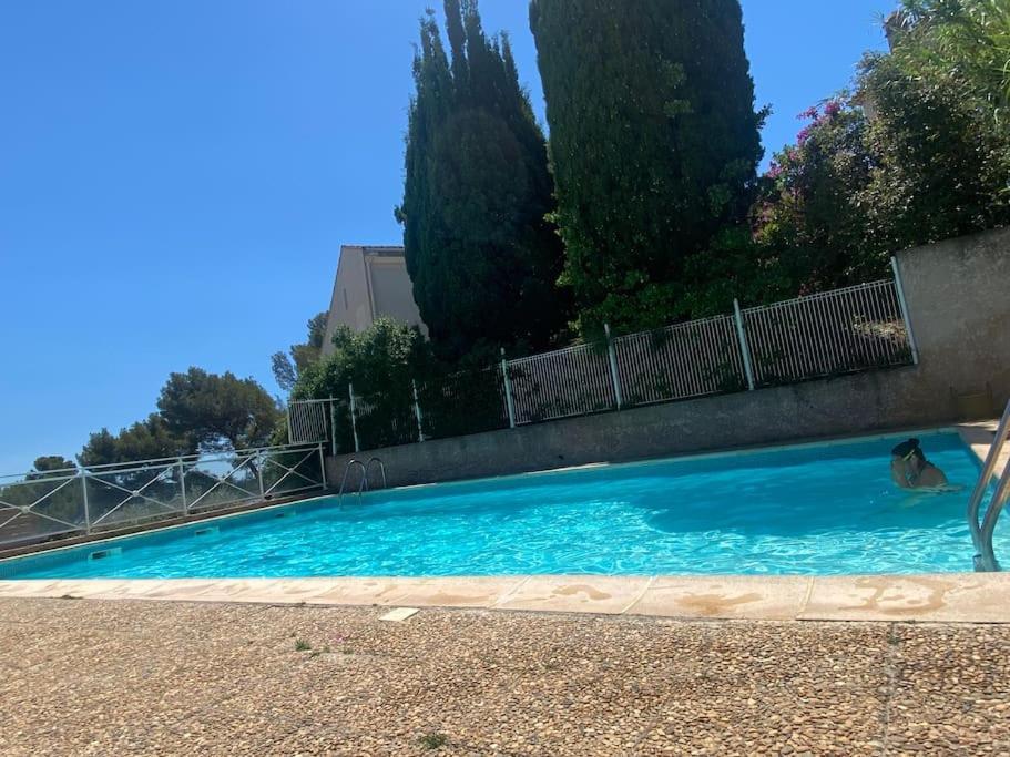 Appartement La Digue, 2 Chambres, Vue Et Piscine